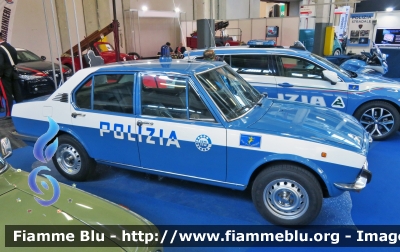 Alfa Romeo Alfetta II serie
Polizia di Stato
Polizia Stradale
POLIZIA 52107
Parole chiave: Alfa_Romeo Alfetta_II_serie Polizia_Stradale POLIZIA_52107