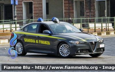Alfa Romeo Nuova Giulia
Guardia di Finanza
Allestimento FCA
GdiF 404 BQ
Parole chiave: Alfa_Romeo Nuova_Giulia Finanza GdiF_404_BQ