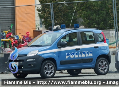 Fiat Nuova Panda 4x4 II serie
Polizia di Stato
POLIZIA H8268
Parole chiave: Fiat Nuova Panda 4x4 II serie POLIZIAH8268