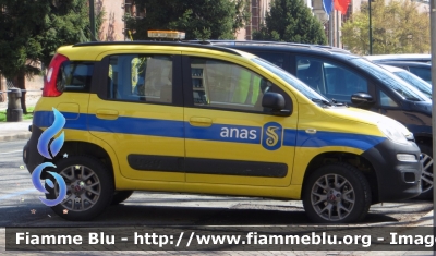 Fiat Nuova Panda 4x4 II serie
ANAS
- nuova livrea -
Parole chiave: Fiat Nuova Panda 4x4 II serie ANAS