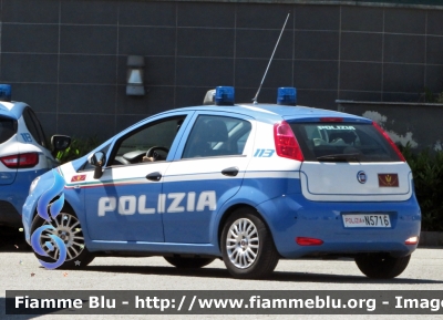 Fiat Punto VI serie
Polizia di Stato
Reparto Mobile
POLIZIA N5716
Parole chiave: Fiat Punto VI serie Reparto Mobile POLIZIA N5716