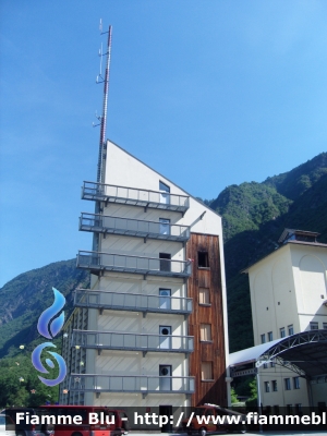Scuola Provinciale Antincendi
Vigili del Fuoco
Unione Provinciale Alto Adige
Landesverband Südtirol
Torre di manovra
