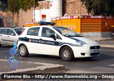 Fiat Grande Punto
Polizia di Roma Capitale
Parole chiave: Lazio (RM) Polizia_locale Fiat Grande_Punto