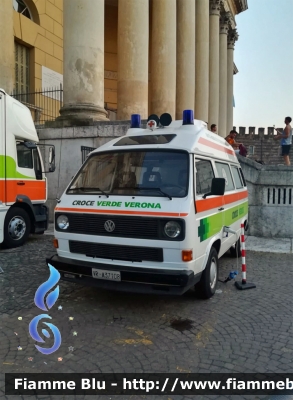 Volkswagen Transporter T3
P.A.V. Croce Verde Verona
Parole chiave: Veneto (VR) Ambulanza Volkswagen Transporter_T3