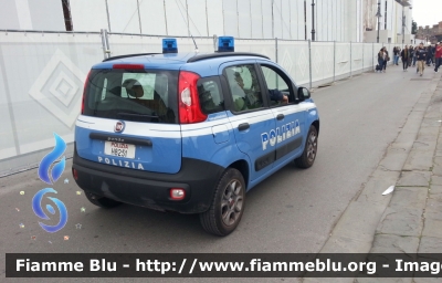 Fiat Nuova Panda 4x4 II serie
Polizia di Stato
POLIZIA H8251
Parole chiave: Fiat_Nuova_Panda_4x4_II_serie_Polizia_di_Stato_POLIZIA_H8251