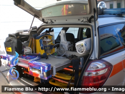 Subaru Outback II serie
118 Empoli Soccorso
Automedica allestita Pegaso Bollanti
Codice Automezzo Alfa Mike 3-11
Postazione Ospedale di Empoli (FI)
Parole chiave: Subaru Outback_IISerie Automedica