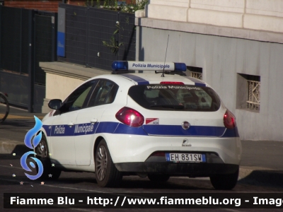 Fiat Nuova Bravo
Polizia Municipale Bologna
Allestita Focaccia
Parole chiave: Fiat Nuova_Bravo
