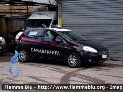 Fiat Grande Punto
Carabinieri
CC CS 955
Parole chiave: Fiat Grande_Punto CCCS955
