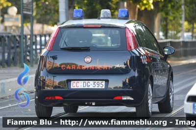 Fiat Grande Punto
Carabinieri
CC DG 395
Parole chiave: Fiat_Grande_Punto_Carabinieri_CC_DG_395_Festa_della_Repubblica_2014