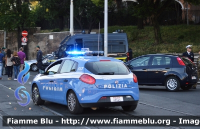 Fiat Nuova Bravo
Polizia di Stato
POLIZIA H8545
Parole chiave: Fiat_Nuova_Bravo_POLIZIA_H8545_Polizia_di_Stato_Festa_della_Repubblica_2014