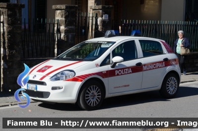 Fiat Punto VI serie
Polizia Municipale Firenze 
Allestita Focaccia
POLIZIA LOCALE YA 687 AB
CODICE AUTOMEZZO: 25
Parole chiave: Fiat Punto_VIserie