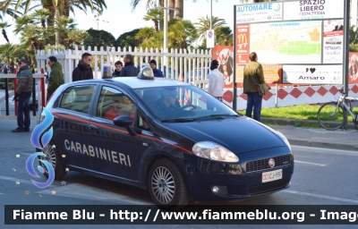 Fiat Grande Punto
Carabinieri 
CC CJ 997
Parole chiave: Fiat Grande_Punto CCCJ997 Carnevale_Viareggio_2013