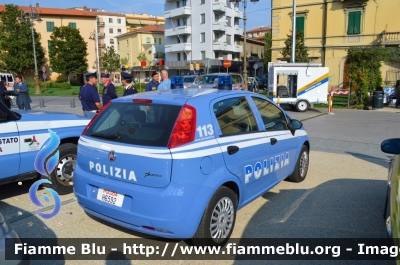 Fiat Grande Punto
Polizia di Stato
POLIZIA H6592
Parole chiave: Fiat_Grande_Punto_Polizia_di_Stato_POLIZIA_H6592_Giornate_Protezione_Civile_Pisa_2013