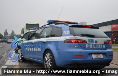 Alfa Romeo 159 Sportwagon Q4
Polizia di Stato
Polizia Stradale
POLIZIA F8643
Parole chiave: Alfa_Romeo_159_Sportwagon_Q4_Polizia_Stradale_POLIZIA_F8643_REAS_2013