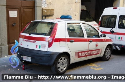 Fiat Punto II serie
Croce Rossa Italiana
Comitato Locale di Fucecchio (FI)
Trasporti Urgenti
CRI 15956
Parole chiave: Fiat Punto_IIserie CRI15956