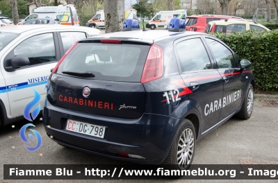 Fiat Grande Punto
Carabinieri
CC DG 798
Parole chiave: Fiat Grande_Punto CCDG798