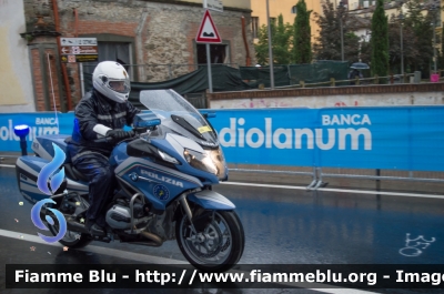 Bmw R1200RT II serie
Polizia di Stato
Polizia Stradale
in scorta al Giro d'Italia 2016
POLIZIA G2658
Parole chiave: Bmw R1200RT_IIserie POLIZIA_G2658
