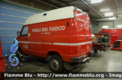 Iveco Daily 4x4 II serie
Vigili del Fuoco
Comando Provinciale di La Spezia
Soccorso Acquatico SAF Fluviale
VF 19952
Parole chiave: Iveco Daily_4x4_IIserie VF19952