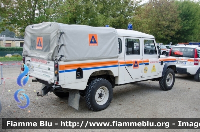 Land Rover Defender 130
Misericordia Pontassieve (FI)
Protezione Civile
Parole chiave: Land_Rover Defender_130