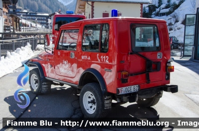 Jeep CJ-7
Vigili del Fuoco
Unione Distrettuale di Bolzano
Corpo Volontario di Selva Gardena (BZ)
Freiwillige Feuerwehr Wolkenstein
VF 0GE BZ
Parole chiave: Jeep_CJ7 VF0GEBZ