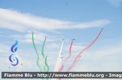 Aermacchi MB-339 PAN
Aeronautica Militare
313° Gruppo
Frecce Tricolori
Parole chiave: Aermacchi MB_339_PAN