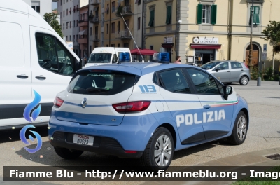 Renault Clio IV serie
Polizia di Stato
Allestita Focaccia
Decorazione grafica Artlantis
POLIZIA M0523
Parole chiave: Renault Clio_IVserie POLIZIA_M0523