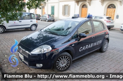 Fiat Grande Punto
Carabinieri
CC CX 030
Parole chiave: Fiat Grande_Punto CCCX030