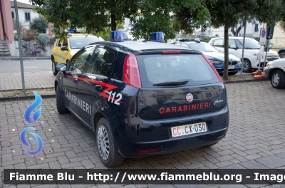 Fiat Grande Punto
Carabinieri
CC CX 030
Parole chiave: Fiat Grande_Punto CCCX030