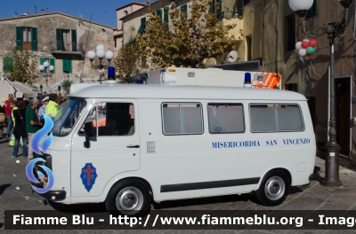 Fiat 238 E
Misericordia San Vincenzo (LI)
Automezzo Storico
Parole chiave: Fiat_238E