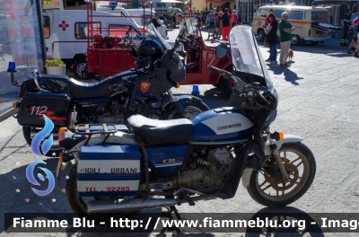 Moto Guzzi V50
Polizia Municipale Portoferraio (LI)
Polizia Urbana
Moto Storica
Parole chiave: Moto_Guzzi V50