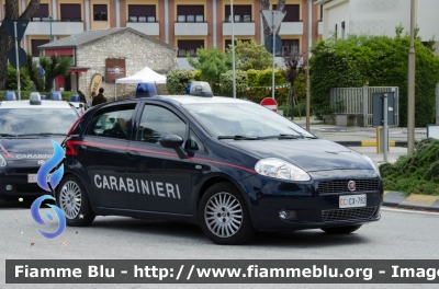Fiat Grande Punto
Carabinieri
CC CX 782
Parole chiave: Fiat Grande_Punto CCCX782