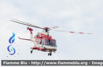 Agusta Westland AW139
Vigili del Fuoco
Servizio Aereo
Nucleo Elicotteri di Bologna
Drago VF 151
Parole chiave: Agusta Westland_AW139 VF151