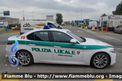 Alfa Romeo Nuova Giulia
Polizia Locale
Abbiategrasso (MI)
Allestimento Bertazzoni
POLIZIA LOCALE YA 583 AF
Parole chiave: Alfa_Romeo Nuova_Giulia POLIZIALOCALEYA583AF Reas_2018