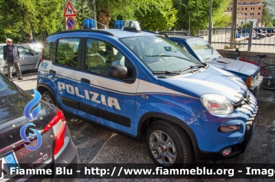 Fiat Nuova Panda 4x4 II serie
Polizia di Stato
POLIZIA H9552
Parole chiave: Fiat Nuova_Panda_4x4_IIserie Polizia_di_Stato POLIZIAH9552