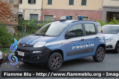Fiat Nuova Panda 4x4 II serie
Polizia di Stato
POLIZIA H8251
Parole chiave: Fiat Nuova_Panda_4x4_IIserie POLIZIA_H8251