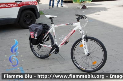Bicicletta
Polizia Municipale Sesto Fiorentino (FI)

Parole chiave: Kawasaki Versys_650 POLIZIALOCALE_YA03731