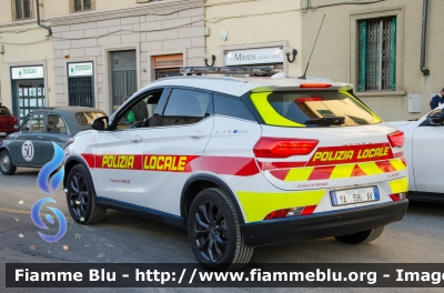 Seres 3
39 - Polizia Locale Firenze
Allestita Ciabilli
POLIZIA LOCALE YA 396 AV
Parole chiave: Seres_3 POLIZIALOCALEYA396AV