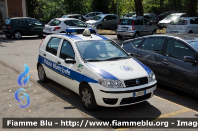 Fiat Punto III serie
Polizia Municipale
Unione Terre Verdiane (PR)
Parole chiave: Fiat Punto_IIIserie Polizia_Municipale Unione_Terre_Verdiane