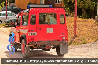 Land Rover Defender 90
Vigili del Fuoco
Comando Provinciale di Ascoli Piceno
VF 19589
Parole chiave: Land-Rover Defender_90 VF19589
