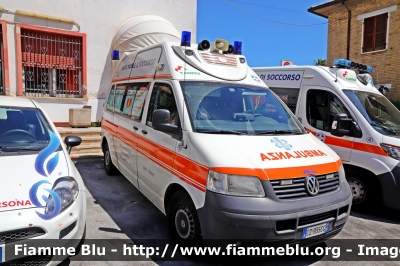 Volkswagen Transporter T5
Pubblica Assistenza 
Croce Bianca Alba Adriatica (TE)
Parole chiave: Volkswagen Transporter_T5 Ambulanza