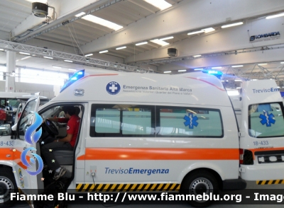 Volkswagen Transporter T5 restyle
ESAM onlus
Servizio supporto SUEM 118 Treviso Emergenza
Ambulanza 18 - 433
Allestimento Aricar Life
Parole chiave: Volkswagen Transporter_T5_restyle Ambulanza Reas_2011