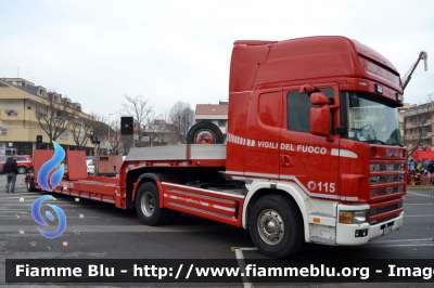 Scania 164L580
Vigili del Fuoco
Comando Provinciale di Forlì Cesena
VF 27040
VF R 03944
Parole chiave: Scania 164L580 VF27040 VFR03944 Befana_2018