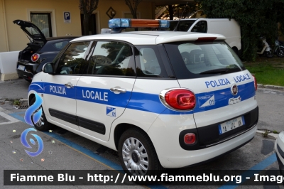 Fiat 500L
Polizia Locale
Formello (RM)
Allestimento Elevox
POLIZIA LOCALE YA 474 AN
Parole chiave: Fiat 500L POLIZIALOCALEYA474AN Le_Giornate_della_POlizia_Locale_2018