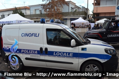 Fiat Doblò IV serie
Polizia Locale
Riccione (RN)
Unità Cinofila
Allestimento Focaccia
POLIZIA LOCALE YA 730 AF
Parole chiave: Fiat Doblò_IVserie POLIZIALOCALEYA730AF