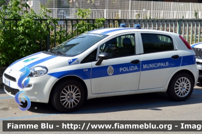 Fiat Grande Punto
Polizia Municipale
Pescara

Parole chiave: Fiat Grande Punto Le_Giornate_della_Polizia_Locale_2018