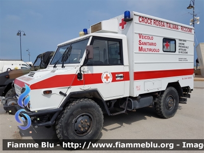 Iveco VM90
Croce Rossa Italiana
Comitato di Riccione
CRI 258 AA
Parole chiave: Iveco VM90 CRI258AA