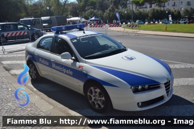 Alfa Romeo 159 
Polizia Municipale Rimini
Autovettura in Uso al Reparto Mobile
POLIZIA LOCALE YA 447 AC 
Parole chiave: Alfa_Romeo 159 PoliziaLocaleYA447AC Rimini_Air_Show_2012