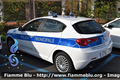 Alfa Romeo Nuova Giulietta restyle
Polizia Municipale
Sessa Aurunca (CE)
POLIZIA LOCALE YA 921 AN
Parole chiave: Alfa_Romeo Nuova_Giulietta_restyle POLIZIALOCALEYA921AN Le_Giornate_della_Polizia_Locale_2019