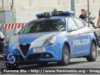 Alfa Romeo Nuova Giulietta restyle 
Polizia di Stato
Questura di Genova
Allestita NCT Nuova Carrozzeria Torinese
POLIZIA M1376
Parole chiave: Alfa_Romeo / Nuova_Giulietta_restyle / POLIZIAM1376