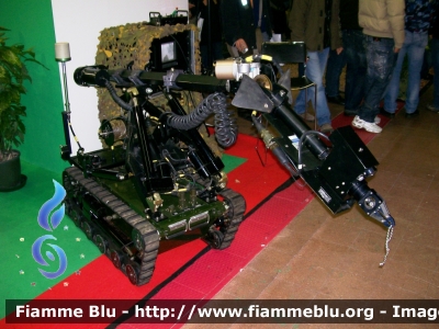 Robot per Disinnesco Ordigni Esplosivi 
Esercito Italiano
Artificieri dell'Esercito
Parole chiave: robot_disinnesco_esplosivi